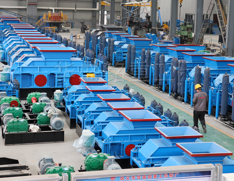 時(shí)產(chǎn)2000噸瀝青再生料雙齒輥破碎機(jī)一臺多少錢？